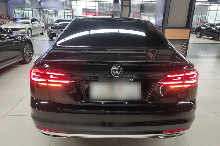 Used Volkswagen Phideon 2021 380TSI Prestige Edition Rear