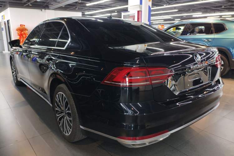 Used Volkswagen Phideon 2021 380TSI Luxury Edition Rear Left 45 Deg