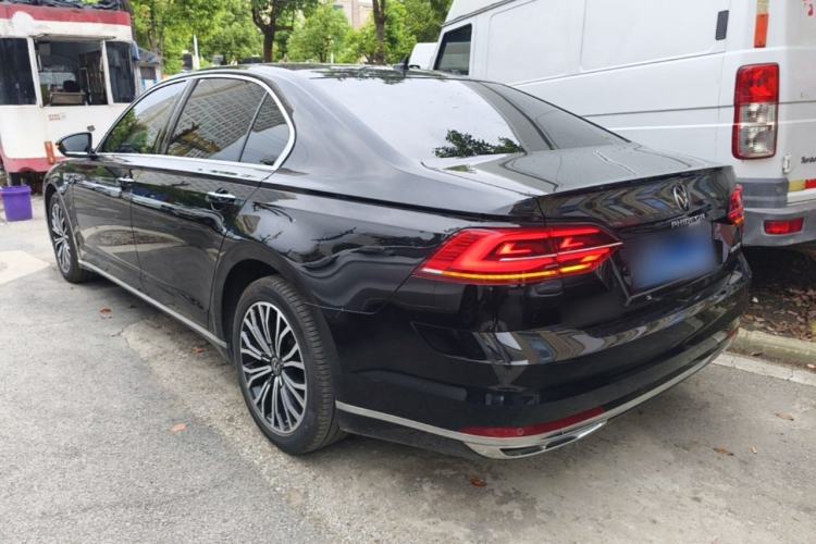 Used Volkswagen Phideon 2021 380TSI Luxury Edition Rear Left 45 Deg