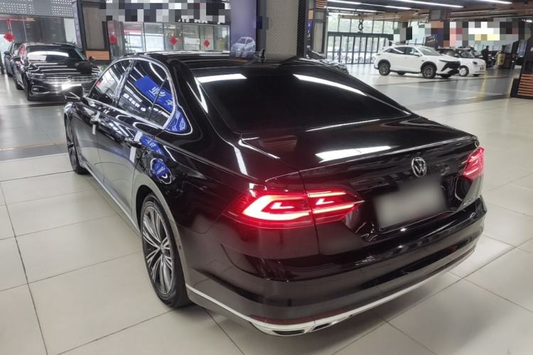 Used Volkswagen Phideon 2021 380TSI Prestige Edition Rear Left 45 Deg