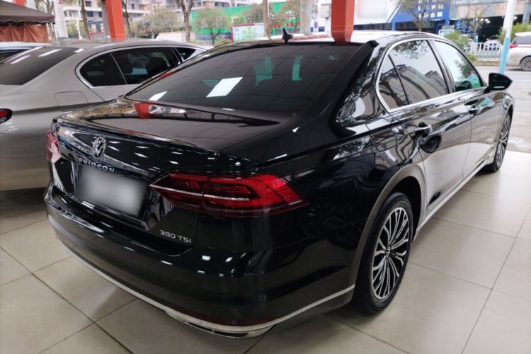 Used Volkswagen Phideon 2021 380TSI Luxury Edition Rear Right 45 Deg