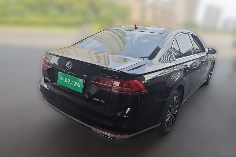 Used Volkswagen Phideon 2021 380TSI Luxury Edition Rear Right 45 Deg
