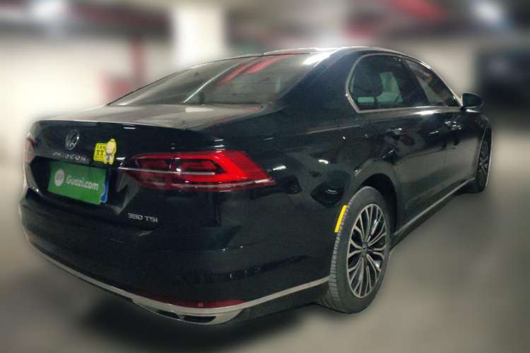 Used Volkswagen Phideon 2021 380TSI Luxury Edition Rear Right 45 Deg
