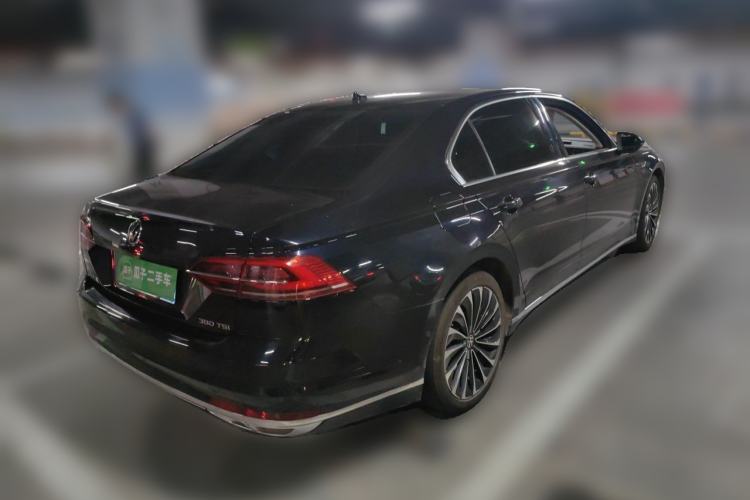 Used Volkswagen Phideon 2021 380TSI Prestige Edition Rear Right 45 Deg