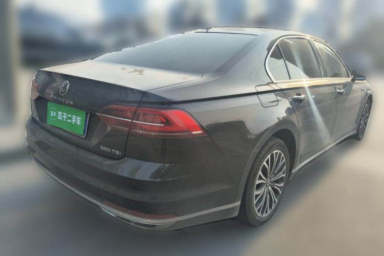 Used Volkswagen Phideon 2021 380TSI Luxury Edition Rear Right 45 Deg