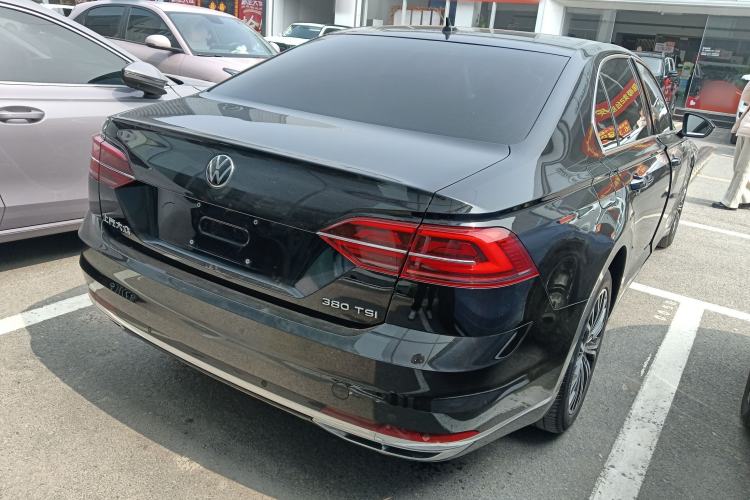 Used Volkswagen Phideon 2021 380TSI Luxury Edition Rear Right 45 Deg