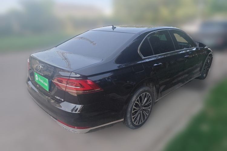 Used Volkswagen Phideon 2021 380TSI Luxury Edition Rear Right 45 Deg