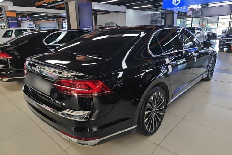 Used Volkswagen Phideon 2021 380TSI Prestige Edition Rear Right 45 Deg