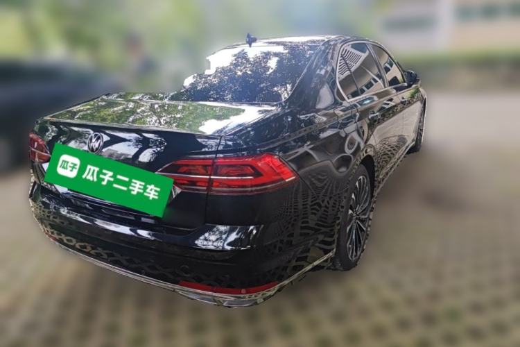 Used Volkswagen Phideon 2021 380TSI Prestige Edition Rear Right 45 Deg
