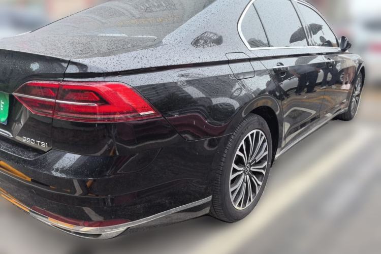 Used Volkswagen Phideon 2021 380TSI Luxury Edition Rear Right 45 Deg