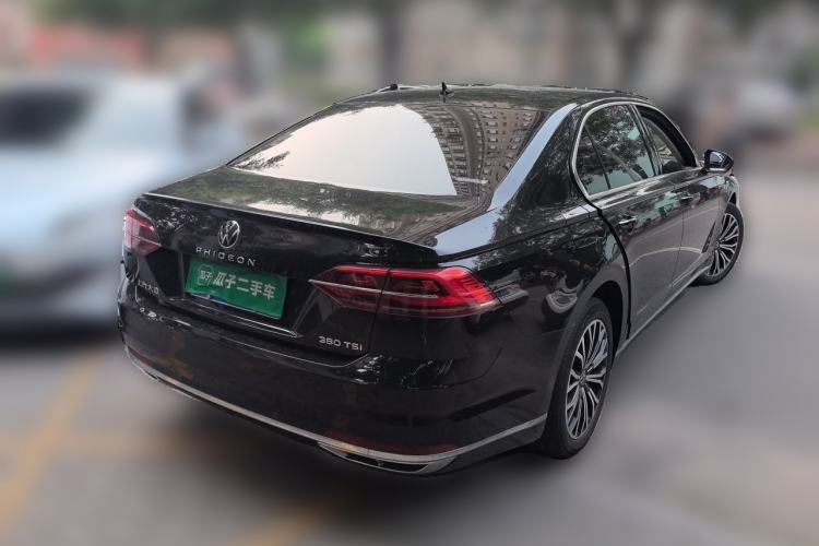 Used Volkswagen Phideon 2021 380TSI Luxury Edition Rear Right 45 Deg