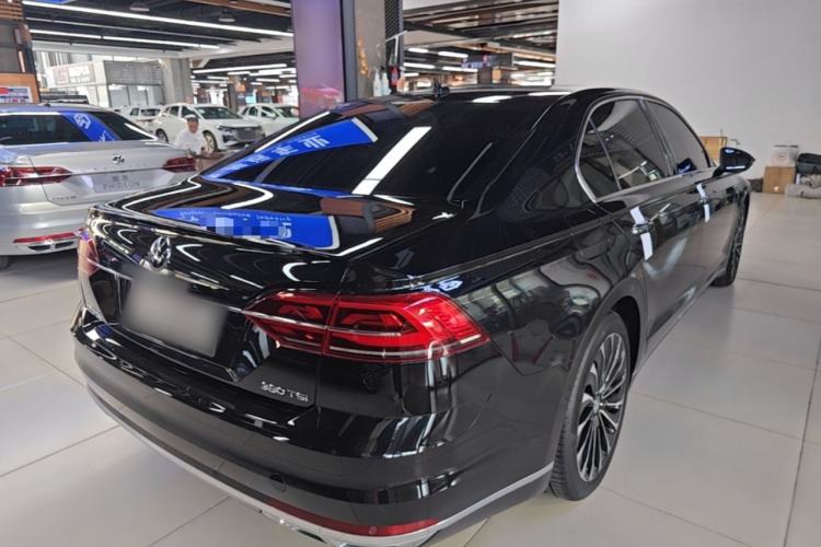 Used Volkswagen Phideon 2021 380TSI Prestige Edition Rear Right 45 Deg