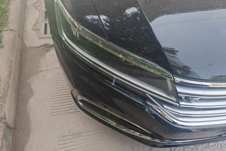 Used Volkswagen Phideon 2021 380TSI Luxury Edition Right Front Headlight