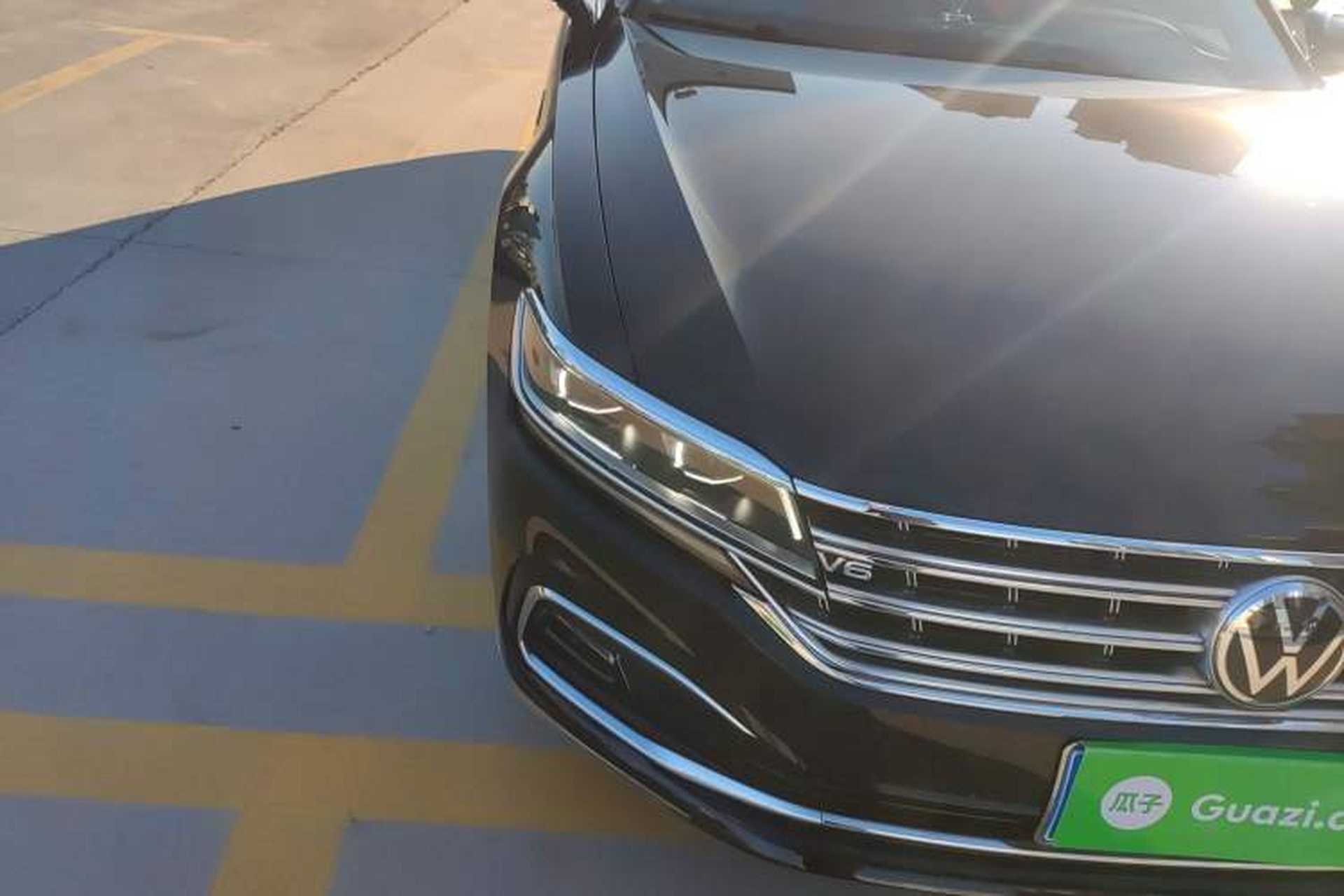 Used Volkswagen Phideon 2021 380TSI Luxury Edition Right Front Headlight