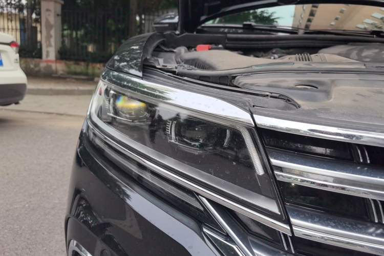 Used Volkswagen Phideon 2021 380TSI Luxury Edition Right Front Headlight
