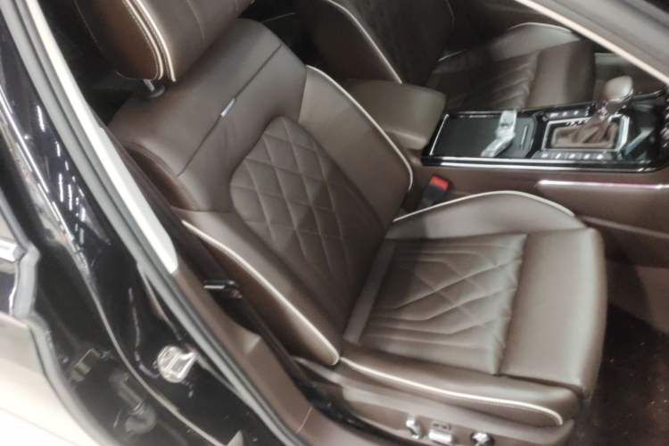 Used Volkswagen Phideon 2021 380TSI Prestige Edition Right Front Seat