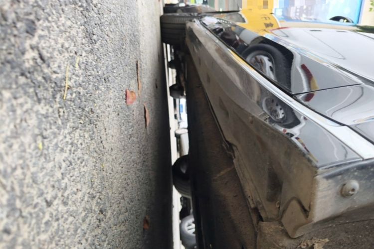 Used Volkswagen Phideon 2021 380TSI Luxury Edition Right Side Sill