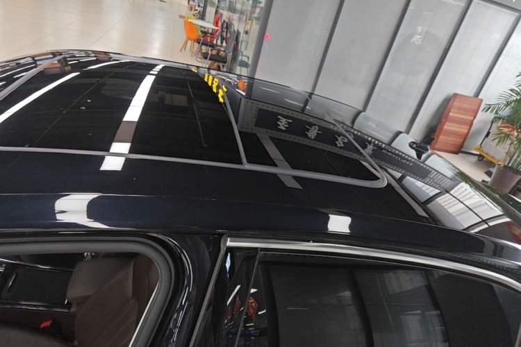 Used Volkswagen Phideon 2021 380TSI Luxury Edition Roof