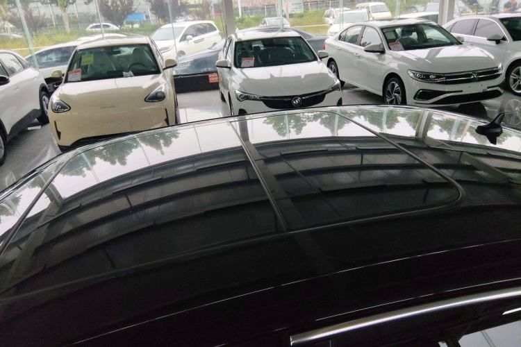 Used Volkswagen Phideon 2021 380TSI Luxury Edition Roof