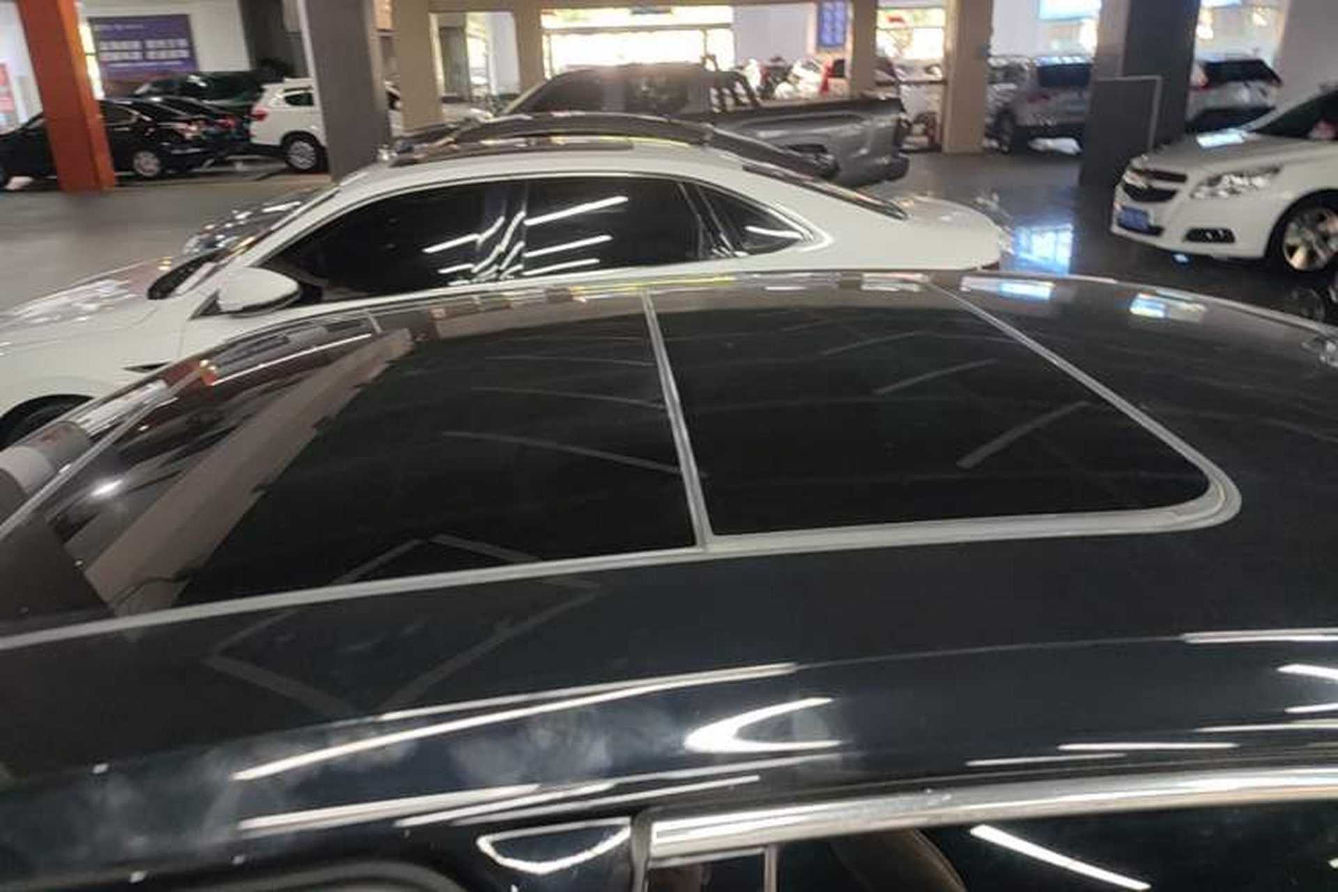 Used Volkswagen Phideon 2021 380TSI Luxury Edition Roof