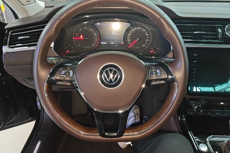 Used Volkswagen Phideon 2021 380TSI Prestige Edition Steering Wheel