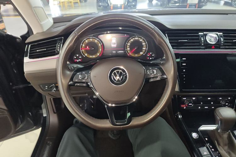Used Volkswagen Phideon 2021 380TSI Luxury Edition Steering Wheel