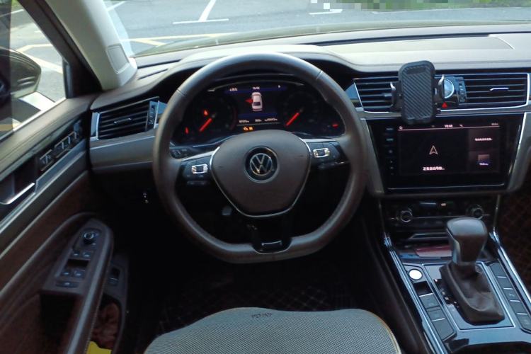 Used Volkswagen Phideon 2021 380TSI Luxury Edition Steering Wheel