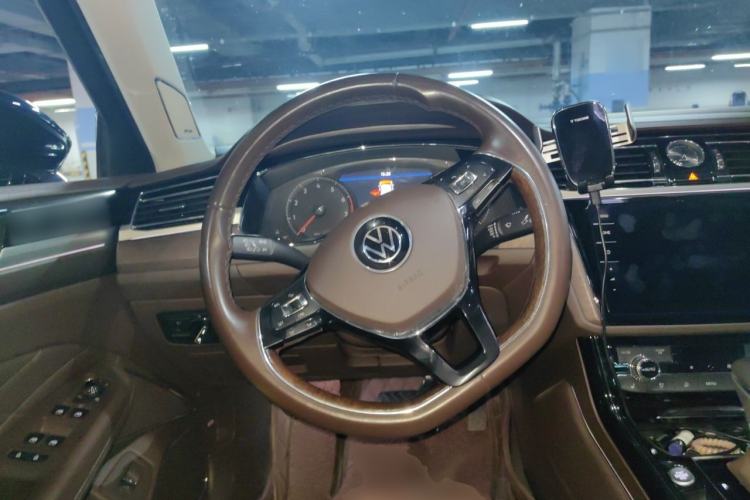 Used Volkswagen Phideon 2021 380TSI Prestige Edition Steering Wheel