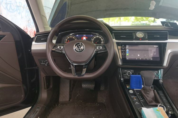 Used Volkswagen Phideon 2021 380TSI Luxury Edition Steering Wheel