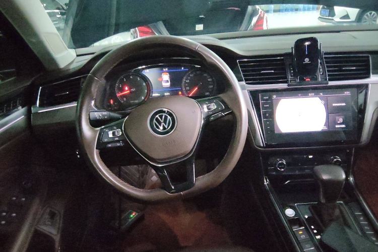 Used Volkswagen Phideon 2021 380TSI Luxury Edition Steering Wheel