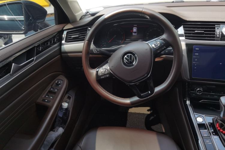 Used Volkswagen Phideon 2021 380TSI Luxury Edition Steering Wheel