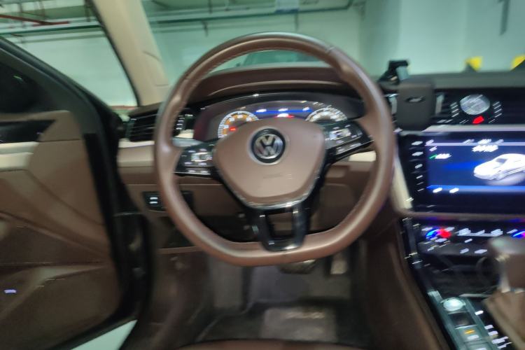 Used Volkswagen Phideon 2021 380TSI Luxury Edition Steering Wheel