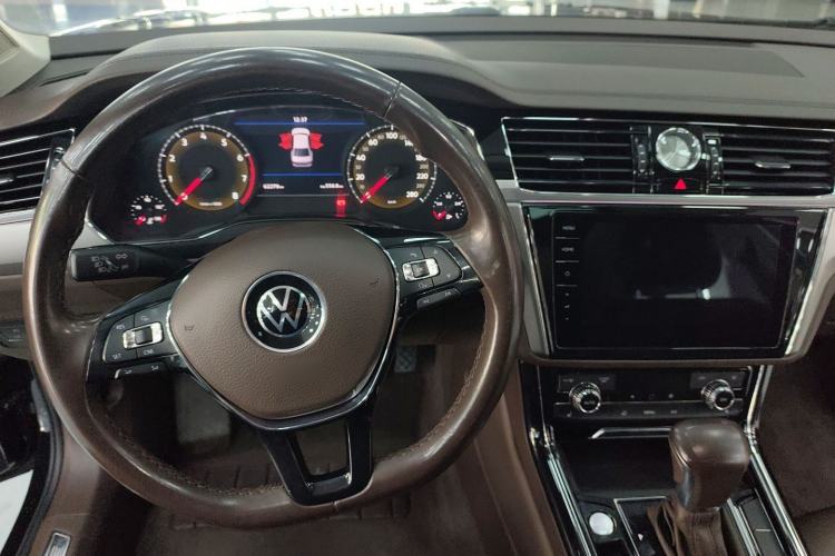 Used Volkswagen Phideon 2021 380TSI Luxury Edition Steering Wheel