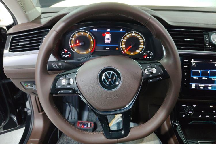 Used Volkswagen Phideon 2021 380TSI Luxury Edition Steering Wheel