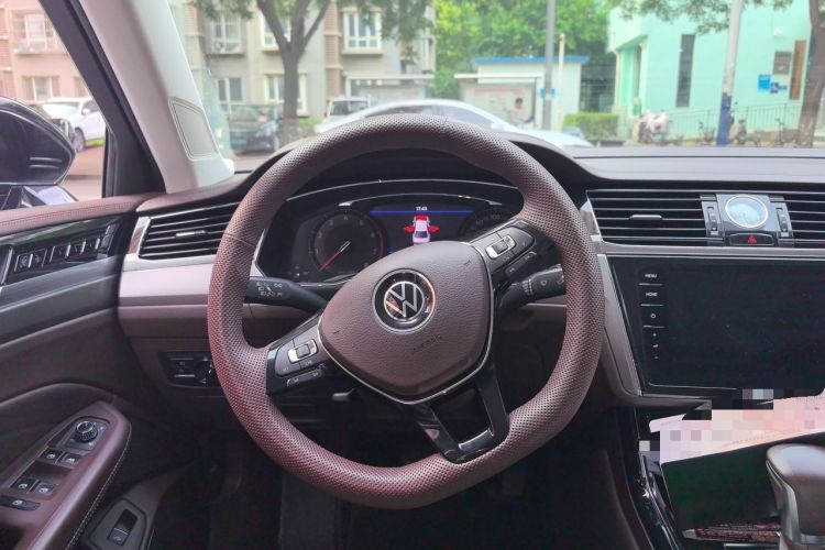 Used Volkswagen Phideon 2021 380TSI Luxury Edition Steering Wheel