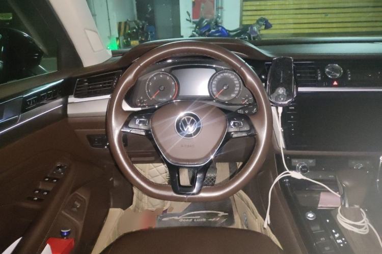 Used Volkswagen Phideon 2021 380TSI Luxury Edition Steering Wheel