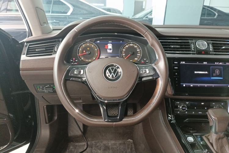 Used Volkswagen Phideon 2021 380TSI Prestige Edition Steering Wheel