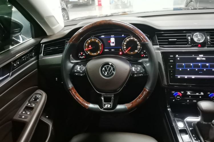 Used Volkswagen Phideon 2021 380TSI Luxury Edition Steering Wheel