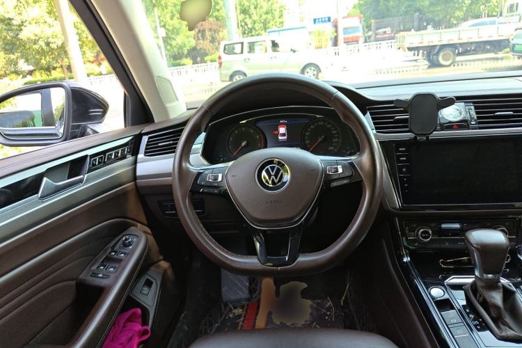 Used Volkswagen Phideon 2021 380TSI Luxury Edition Steering Wheel