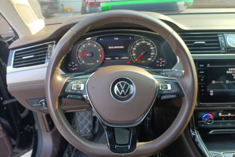 Used Volkswagen Phideon 2021 380TSI Luxury Edition Steering Wheel
