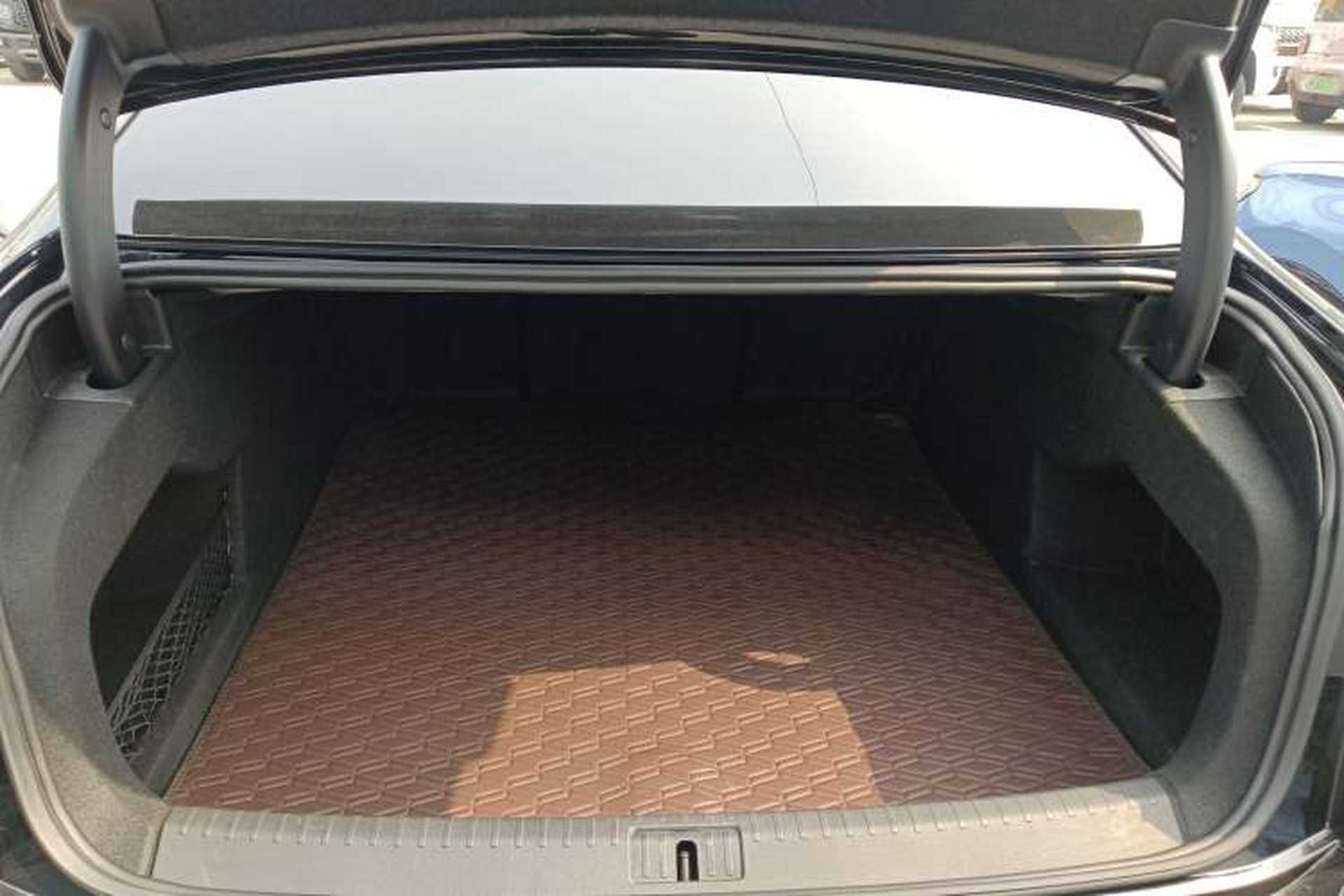 Used Volkswagen Phideon 2021 380TSI Luxury Edition Trunk