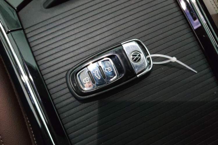 Used Volkswagen Phideon 2021 380TSI Luxury Edition Vehicle Key