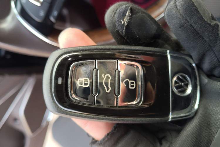 Used Volkswagen Phideon 2021 380TSI Prestige Edition Vehicle Key