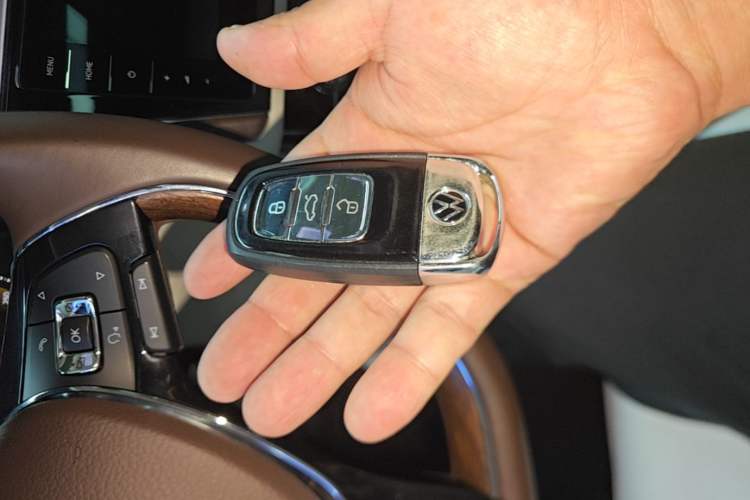 Used Volkswagen Phideon 2021 380TSI Prestige Edition Vehicle Key