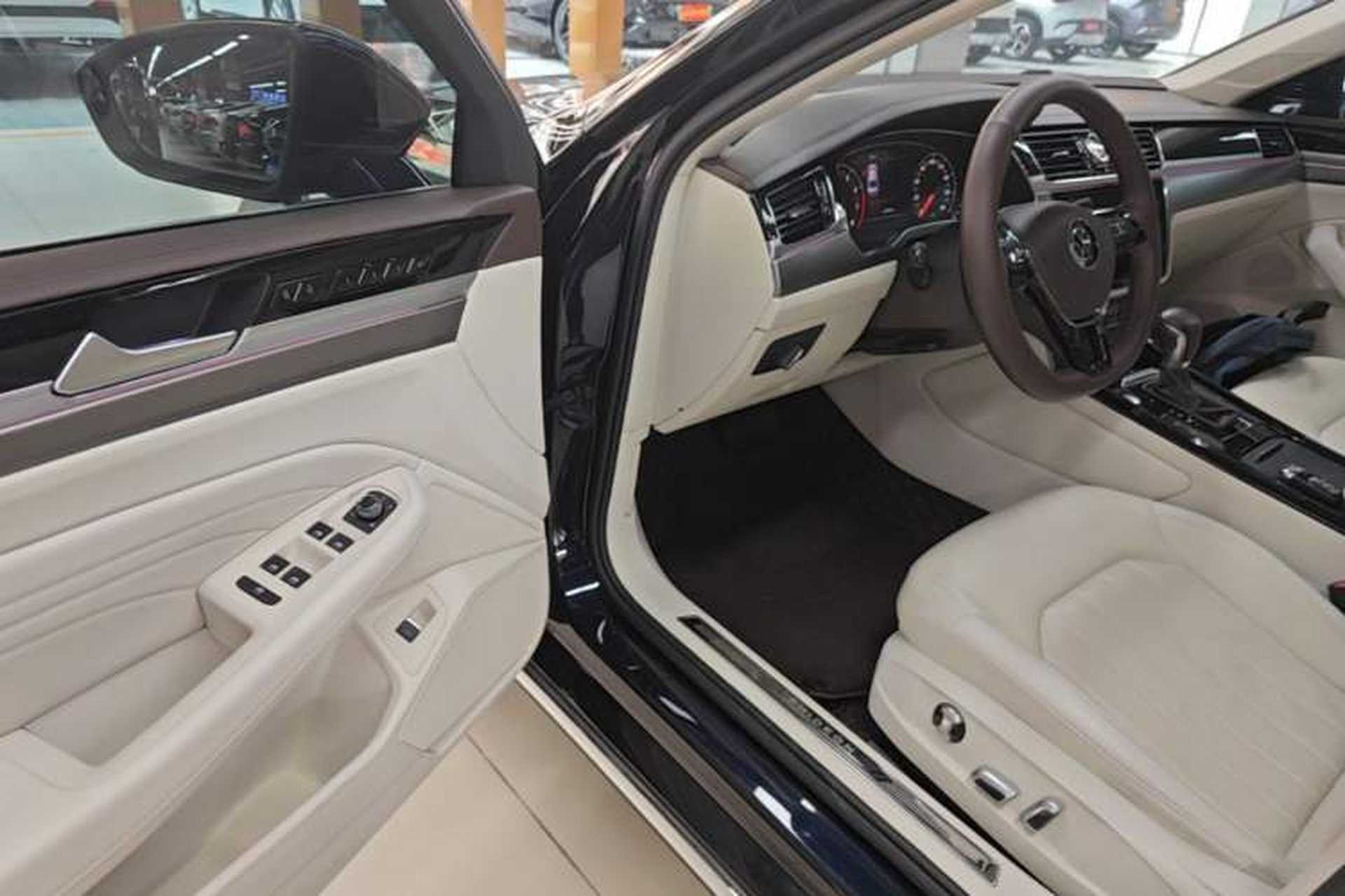 Used Volkswagen Phideon 2021 380TSI Luxury Edition Driver Seat
