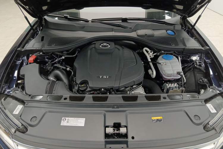 Used Volkswagen Phideon 2021 380TSI Prestige Edition Engine Bay