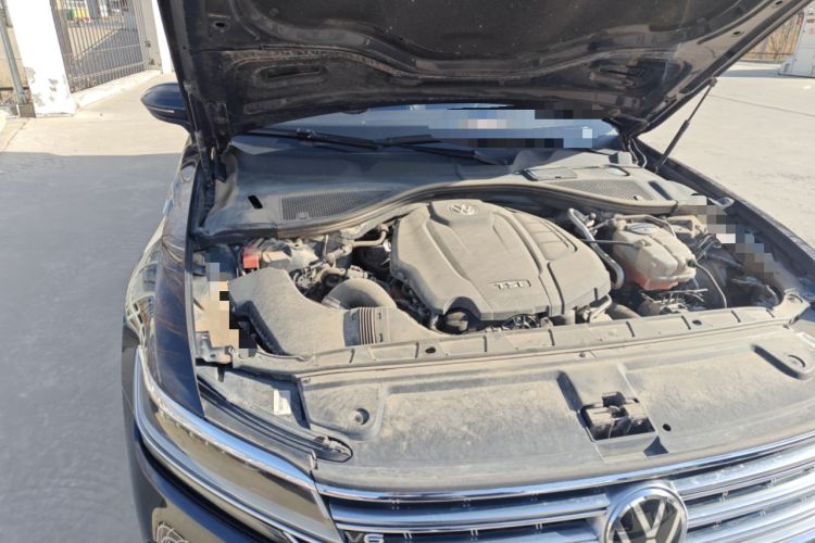 Used Volkswagen Phideon 2021 380TSI Luxury Edition Engine Bay Right