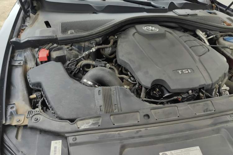 Used Volkswagen Phideon 2021 380TSI Luxury Edition Engine Bay Right
