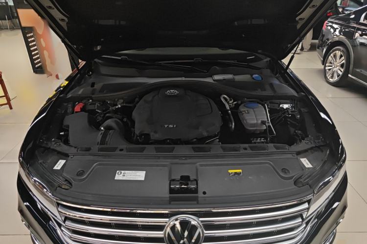 Used Volkswagen Phideon 2021 380TSI Luxury Edition Engine Bay