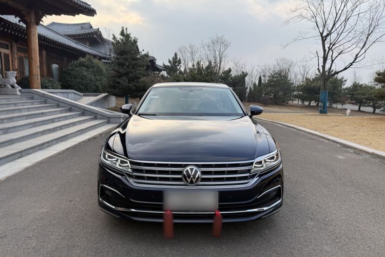 Used Volkswagen Phideon 2021 380TSI Prestige Edition Exterior 1